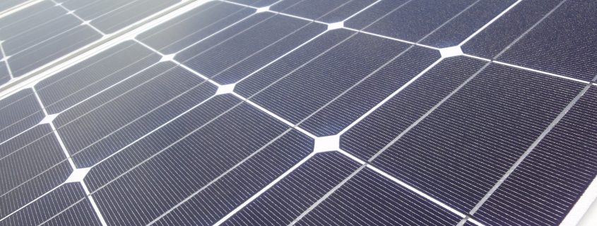 Marufish Solar Panel; flickr.com; https://creativecommons.org/licenses/by-sa/2.0/