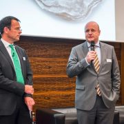 Die Infraserv-Geschäftsführer Jürgen Vormann (rechts) und Dr. Joachim Kreysing begrüßten die Teilnehmer der „perspectives“. © Infraserv Höchst