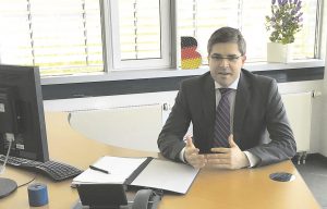 Roland-Berger-Principal Carsten Bock sieht eine Schwäche in der digitalen Verknüpfung der Produktion mit anderen Abteilungen.