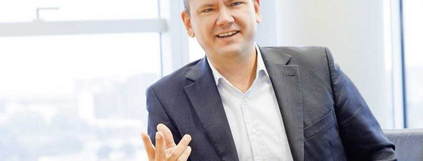 David Klemm berichtet über die Kreditkarten der nächsten Ge­neration und die Vorteile beim Bezahlen per Selfie.